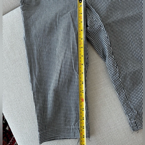 Gingham Capris - Picture 7 of 8